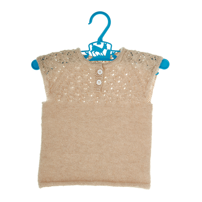 bevæge sig stå ukrudtsplante Olivias Bluse / top til babyer med fint hulmønster strikkeopskrift