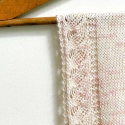 Cecilias Trklde Hndfarvet - strikkeopskrift