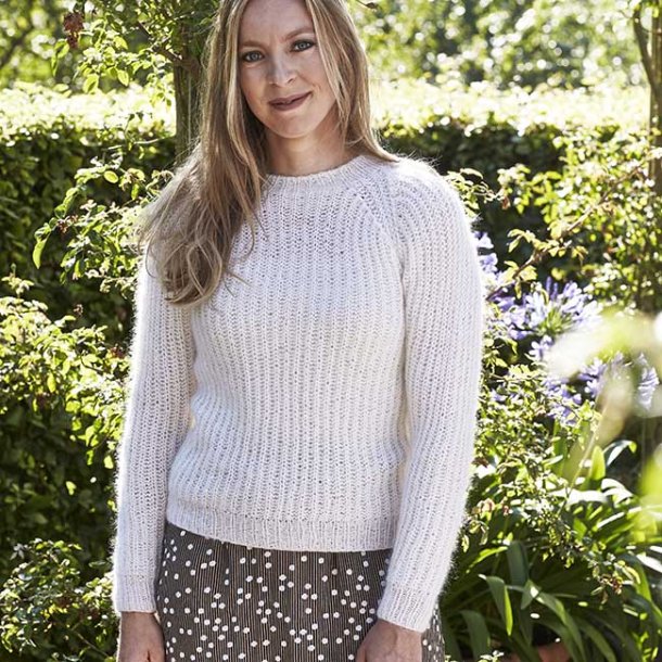 Soft Line Sweater - strikkeopskrift til download