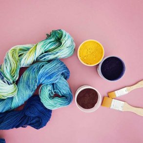 Hvordan farver man garn